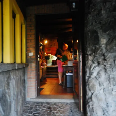 Κατάλυμα σε φάρμα Al Marnich Schignano (Como)