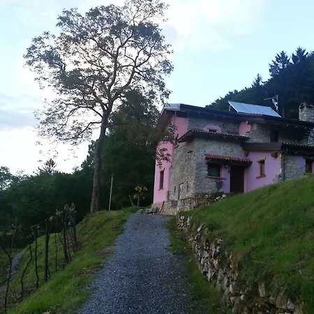 Vakantieboerderij Al Marnich Schignano (Como)