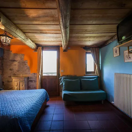 Al Marnich Κατάλυμα σε φάρμα Schignano (Como)