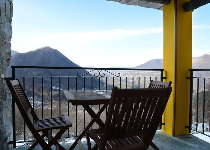 Al Marnich Alloggio per agriturismo Schignano (Como)