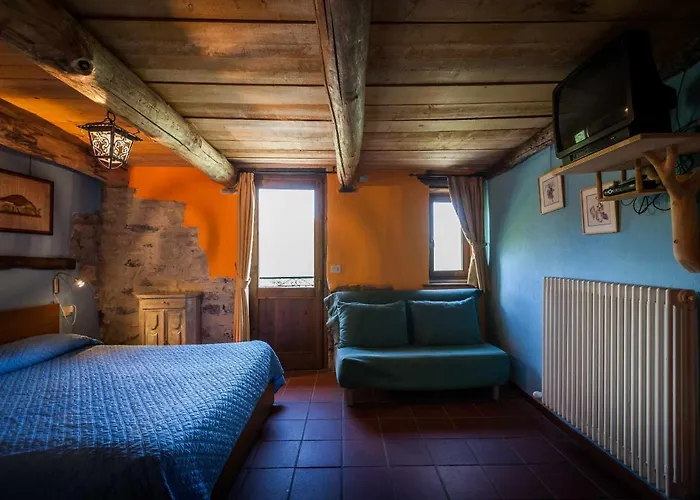 Al Marnich Alloggio per agriturismo Schignano (Como)