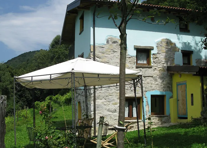 Al Marnich בית חווה Schignano (Como)